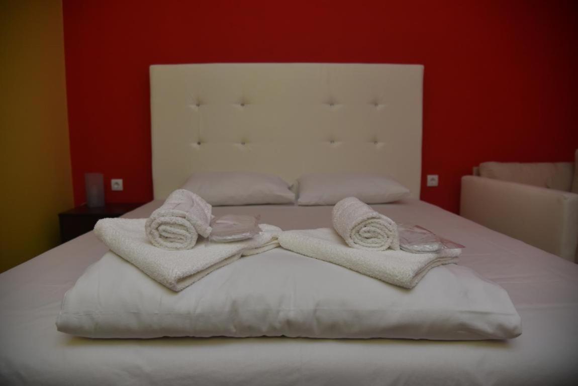 Vila Lunar Lux Hotel Kruševac Exterior foto